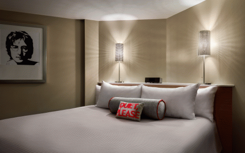 Hard-Rock-Hotel-Universal-Orlando-Future-Rock-Royalty-Suite-Bedroom