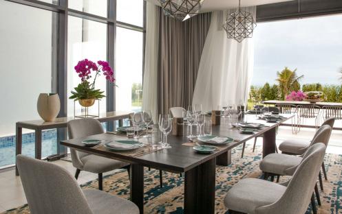 jumeirah-at-saadiyat-island-resort--three-bedrooms-villa--dining-room